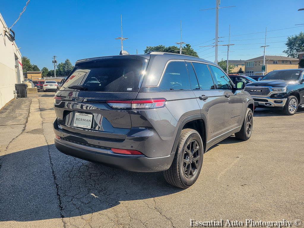 New 2026 Jeep Grand Cherokee Altitude AWD/4WD image 13