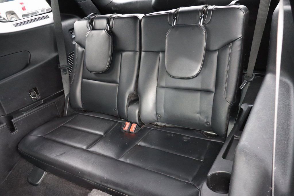 Used 2020 Ford Explorer XLT w/ Equipment Group 202A image 23