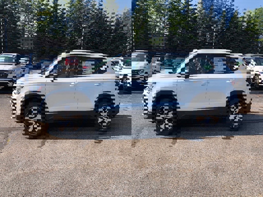 New 2025 Volkswagen Taos S image 7