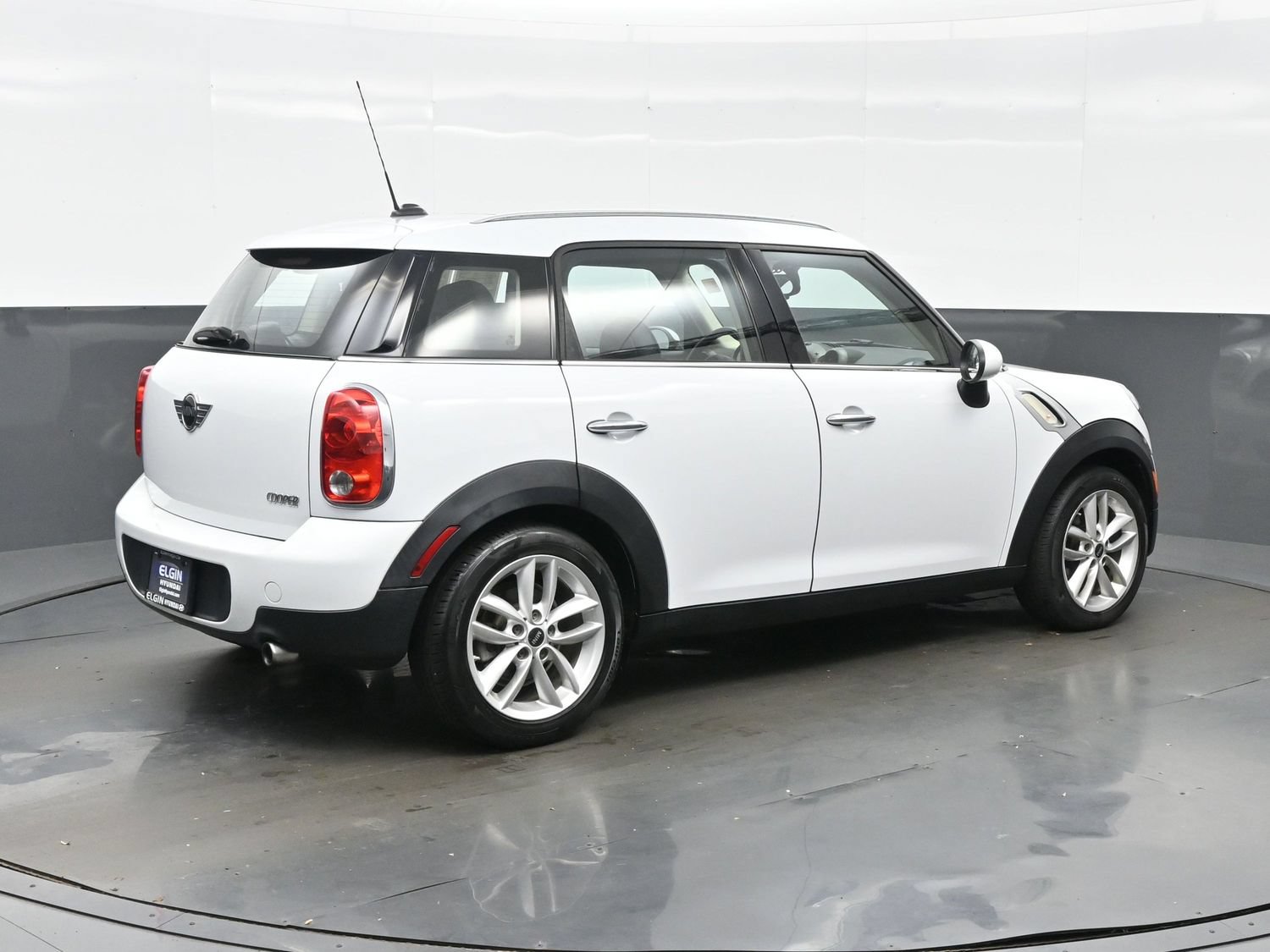 Used 2012 MINI Cooper Countryman FWD image 6