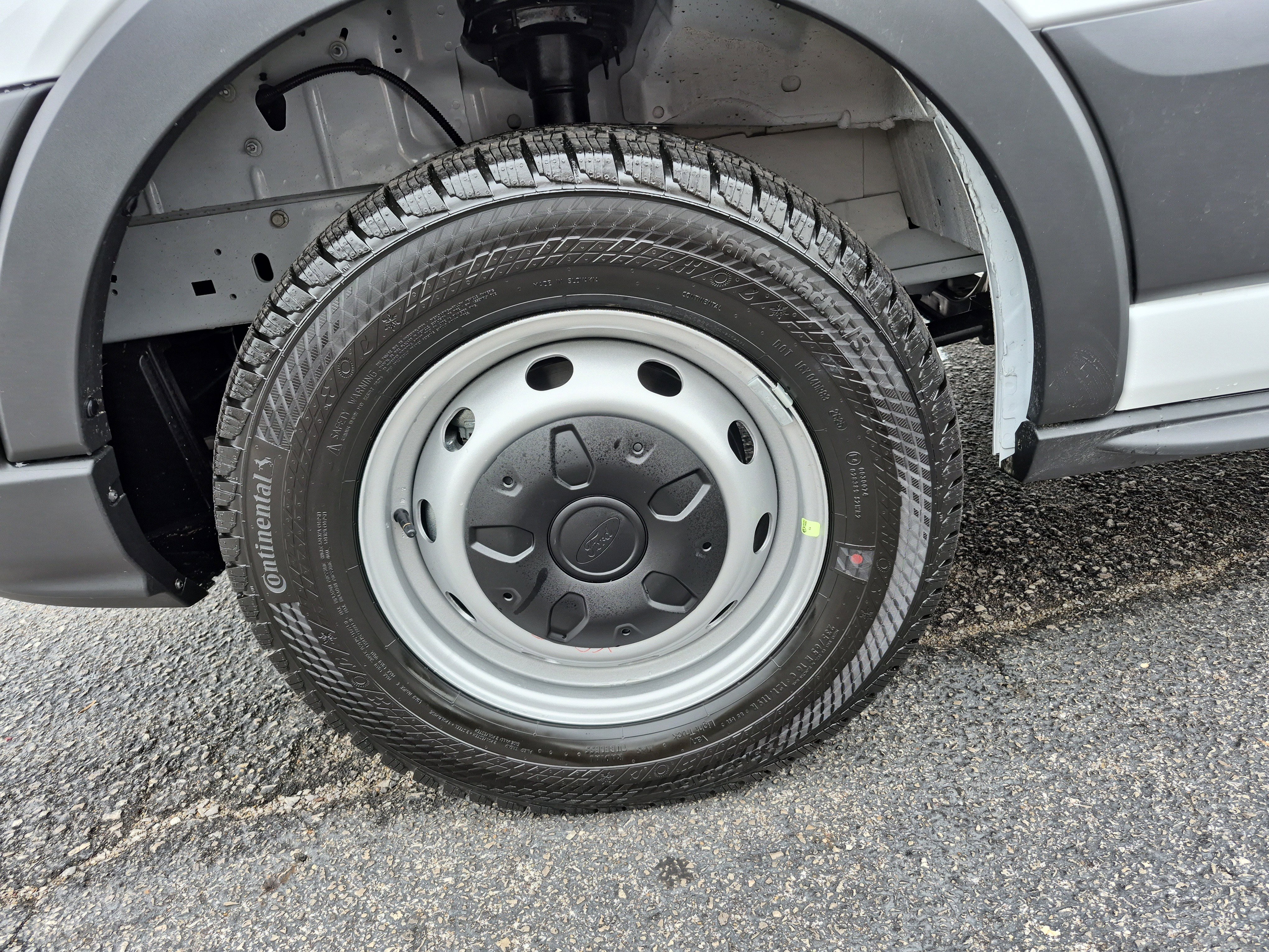 New 2026 Ford Transit 250 148 High Roof Extended w/ Load Area Protection Package image 7