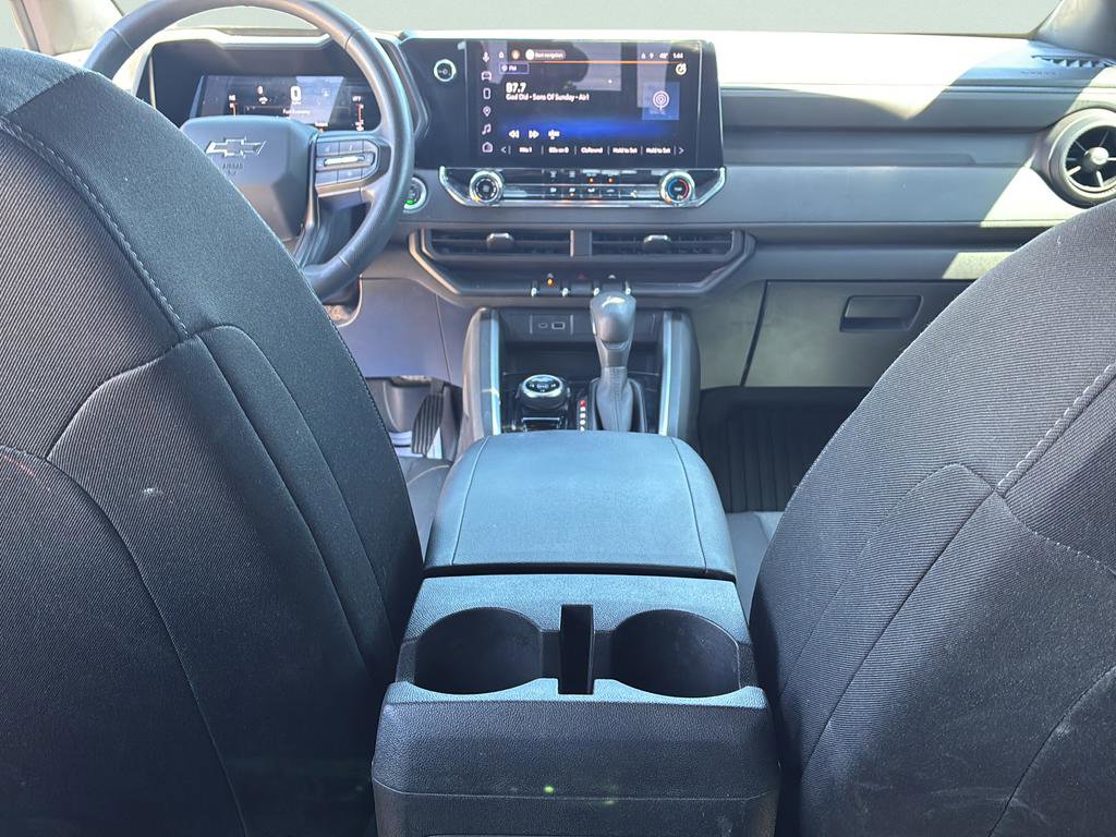 Used 2023 Chevrolet Colorado Trail Boss w/ Technology Package AWD/4WD image 26