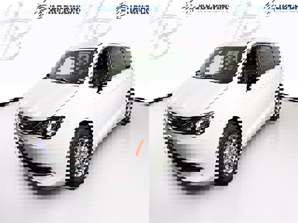 New 2026 Chrysler Voyager LX