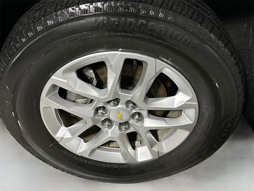 Used 2020 Chevrolet Traverse LT image 33