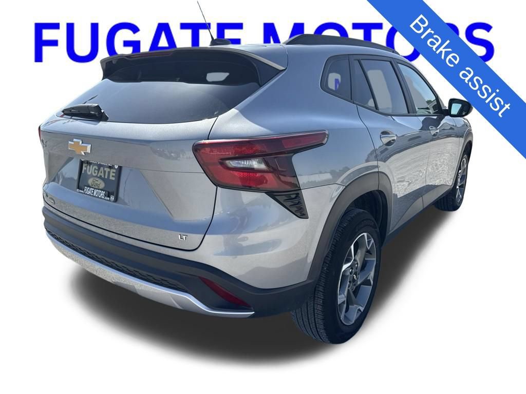 Used 2025 Chevrolet Trax LT FWD image 6