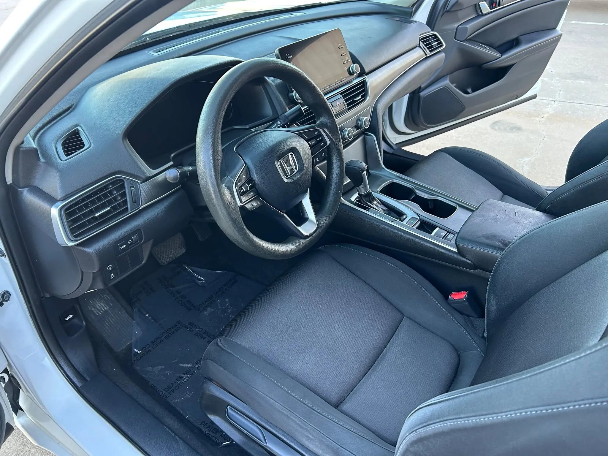 Used 2018 Honda Accord LX image 10