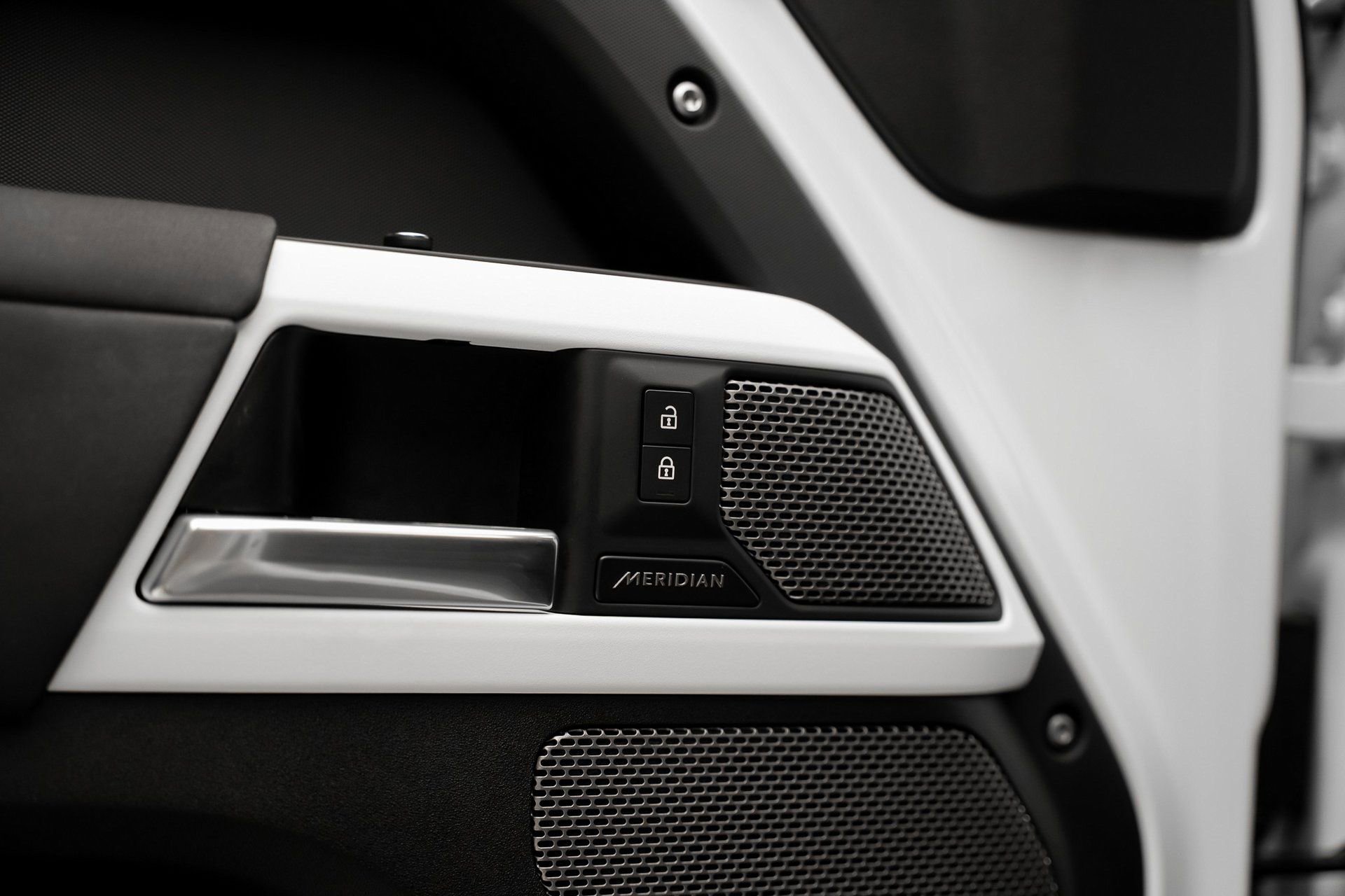 Used 2021 Land Rover Defender 110 S image 55