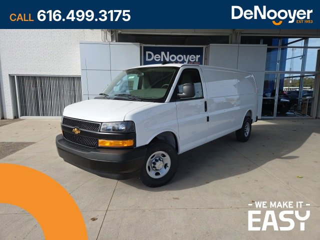 New 2025 Chevrolet Express 3500 Extended