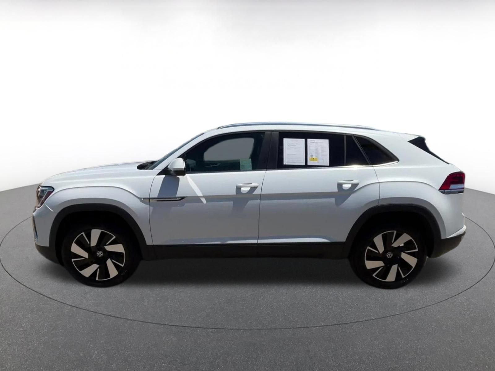 Used 2026 Volkswagen Atlas Cross Sport SE AWD/4WD image 9