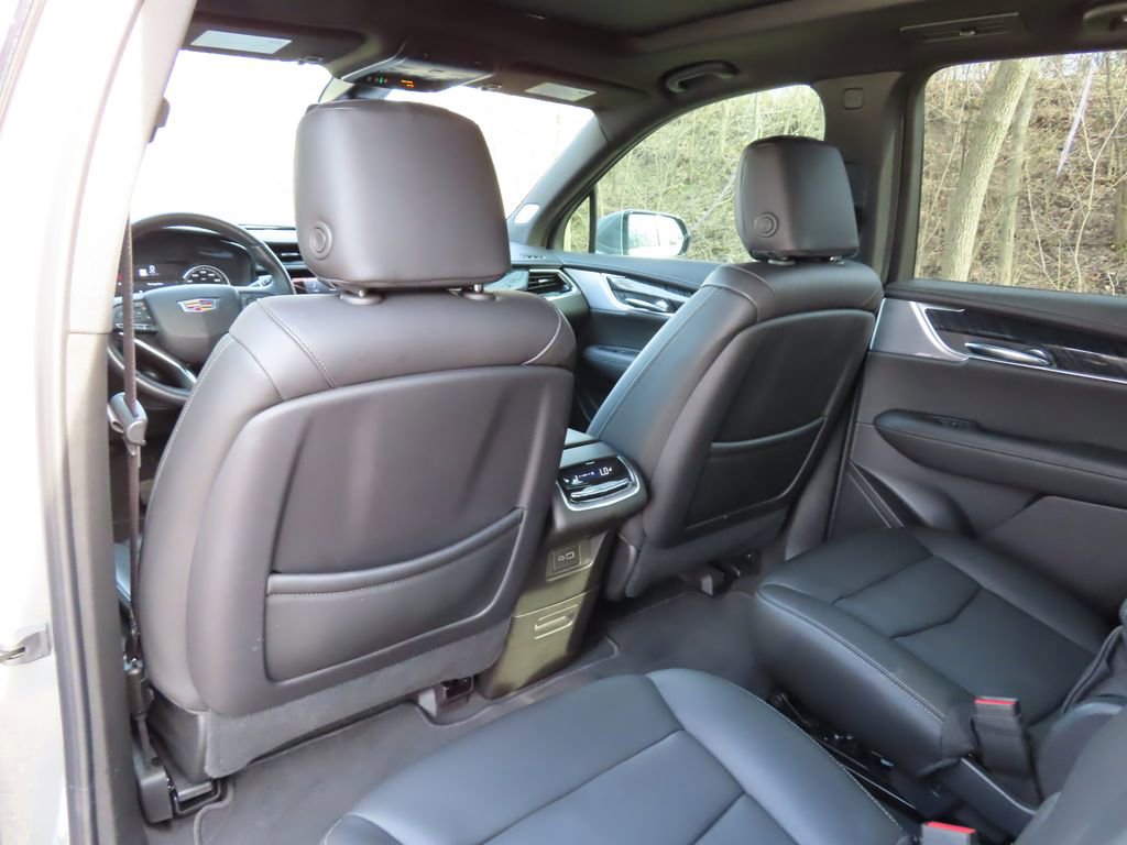 Certified 2024 Cadillac XT6 Premium Luxury AWD/4WD image 30