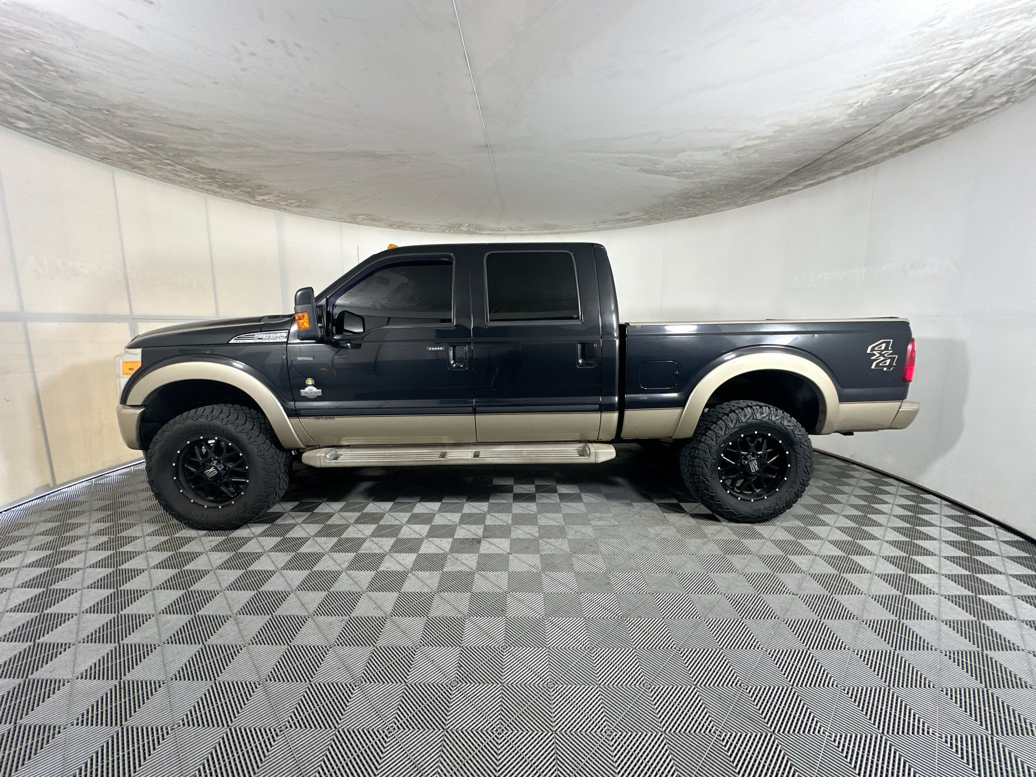 Used 2014 Ford F350 King Ranch w/ Snow Plow Prep Package AWD/4WD image 6