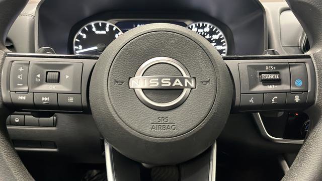 Used 2023 Nissan Rogue SV AWD/4WD image 15