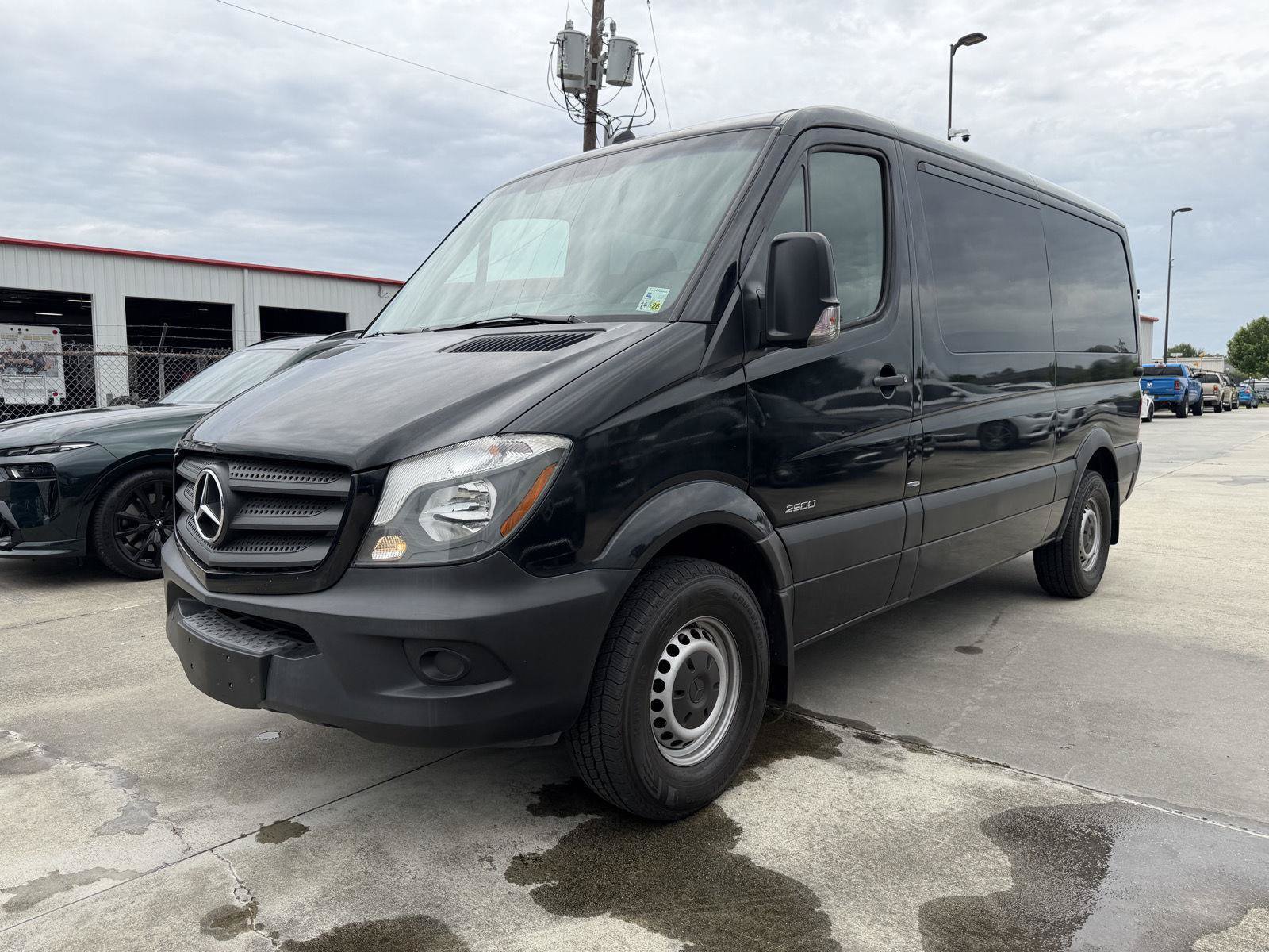 Used 2016 Mercedes-Benz Sprinter 2500 image 3