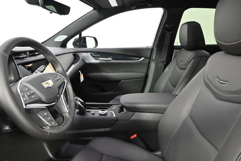 New 2025 Cadillac XT5 Premium Luxury w/ Technology Package image 13
