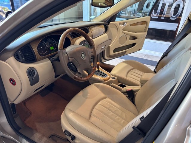 Used 2004 Jaguar X-TYPE 3.0 AWD/4WD image 9