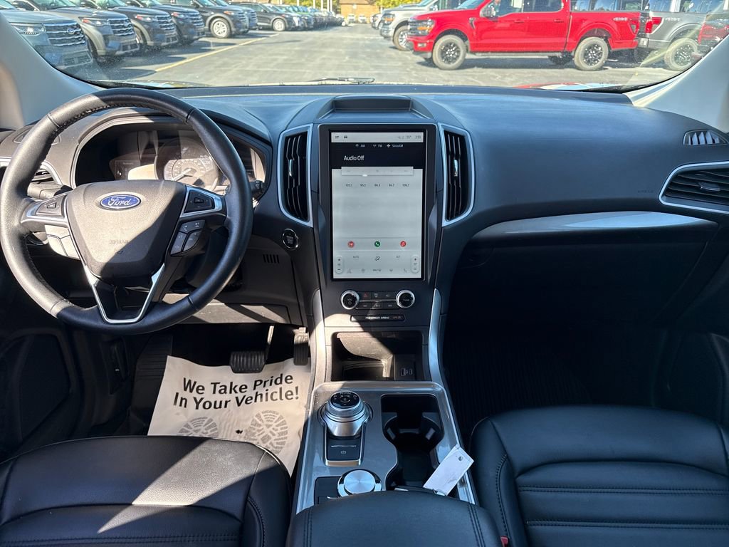 Used 2023 Ford Edge SEL image 18