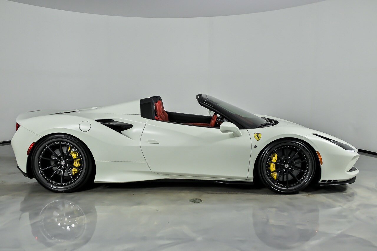 Used 2022 Ferrari F8 Tributo image 14
