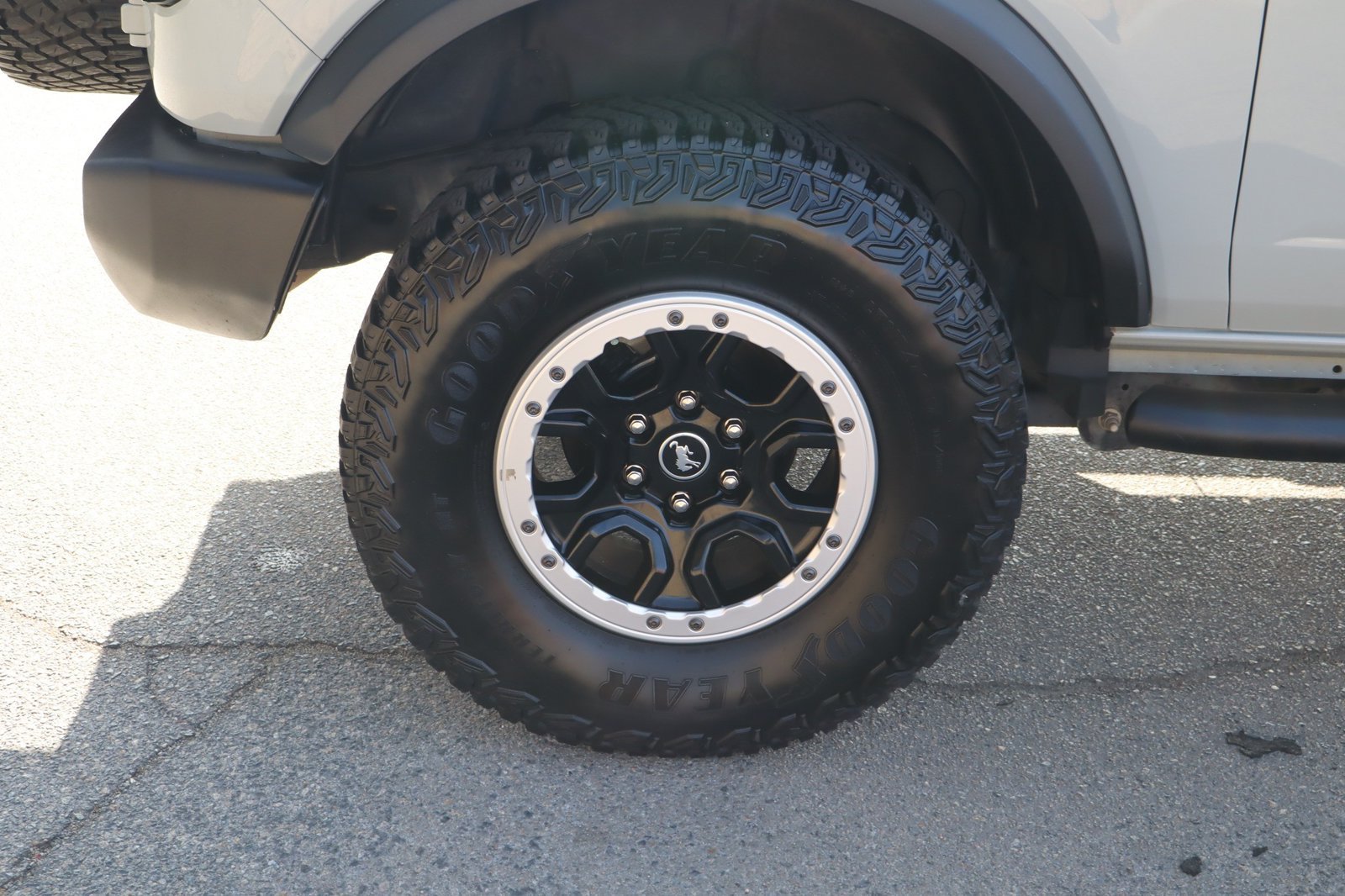 Used 2023 Ford Bronco Big Bend w/ Sasquatch Package AWD/4WD image 11