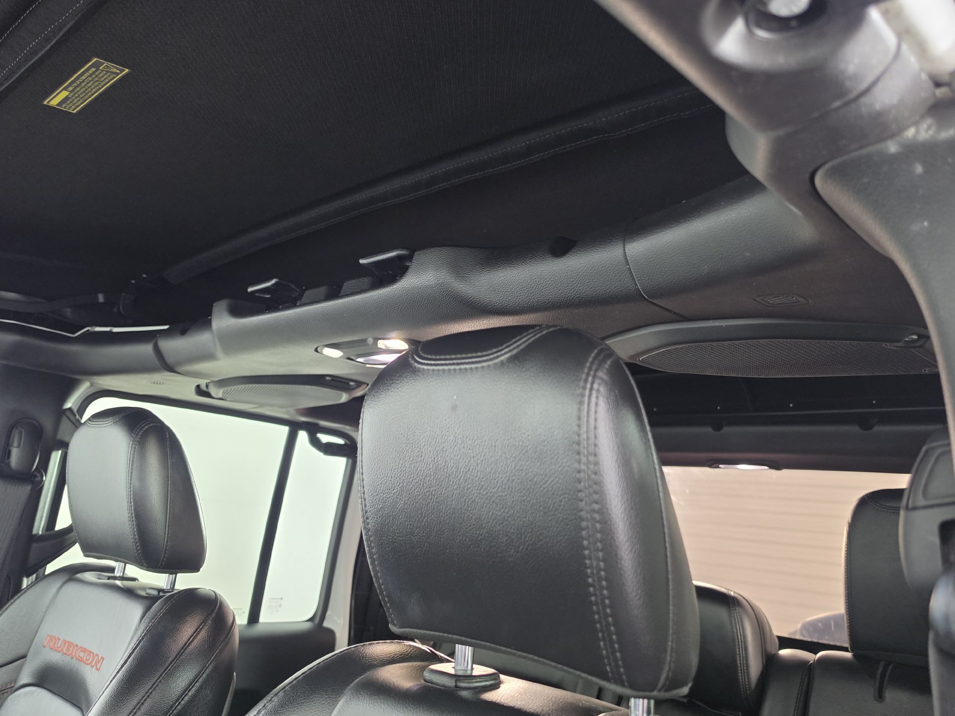 Used 2019 Jeep Wrangler Unlimited Rubicon AWD/4WD image 32
