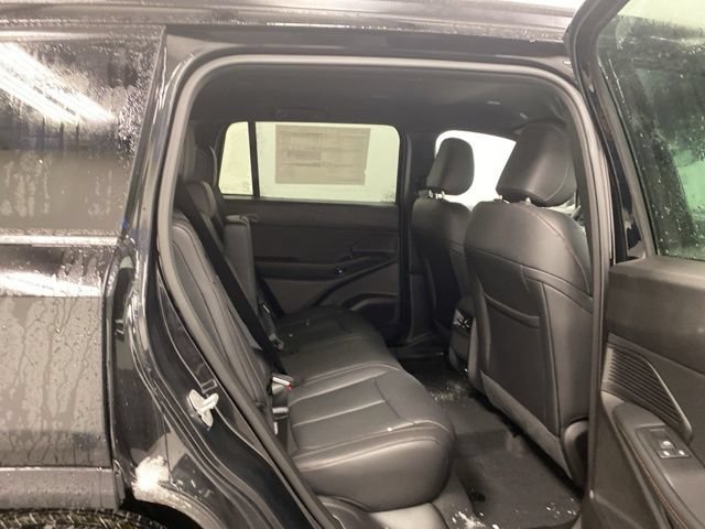Used 2026 Jeep Cherokee Limited AWD/4WD image 27