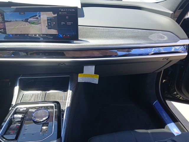 New 2025 BMW 740i w/ Executive Package image 19