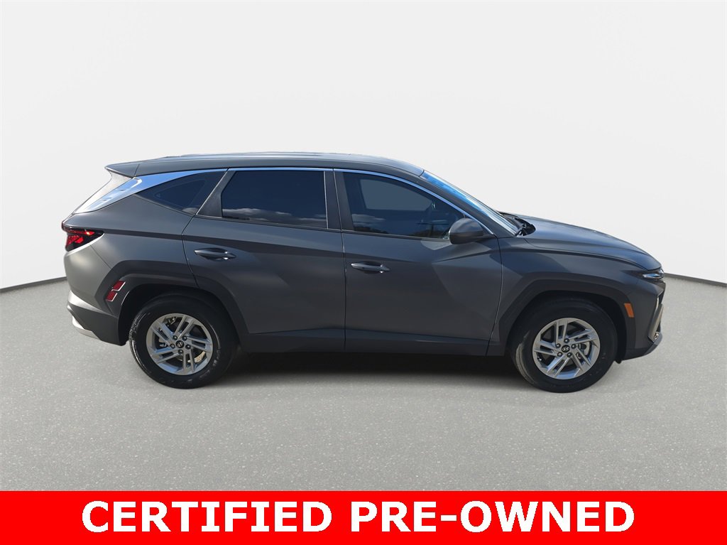 Certified 2025 Hyundai Tucson SE image 4