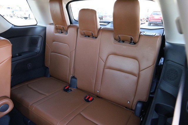 Used 2023 Nissan Pathfinder Platinum AWD/4WD image 12