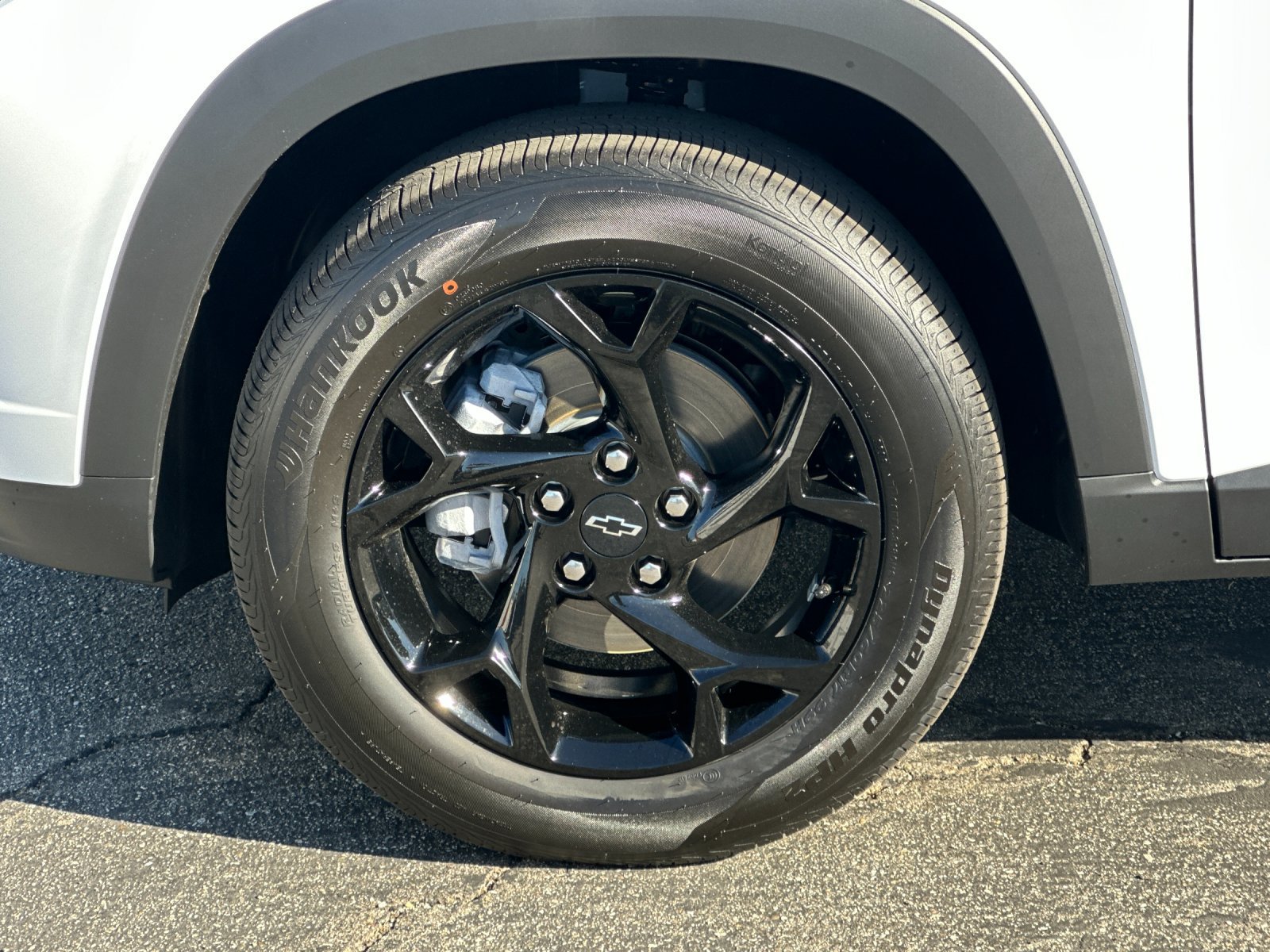 New 2026 Chevrolet Trax LT w/ Driver Confidence Package FWD image 26