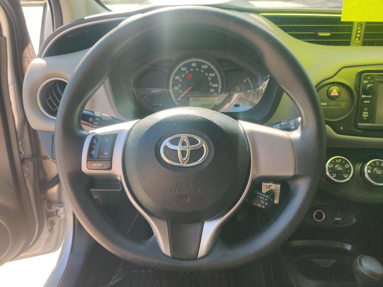 Used 2015 Toyota Yaris LE FWD image 11