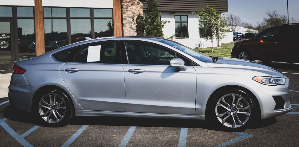 Used 2020 Ford Fusion SEL image 24