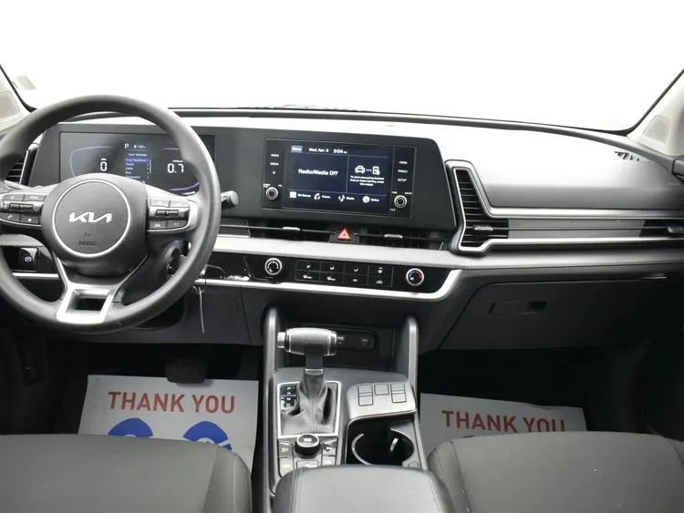 Used 2024 Kia Sportage LX image 19