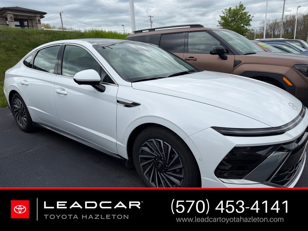 Used 2026 Hyundai Sonata Limited FWD image 1