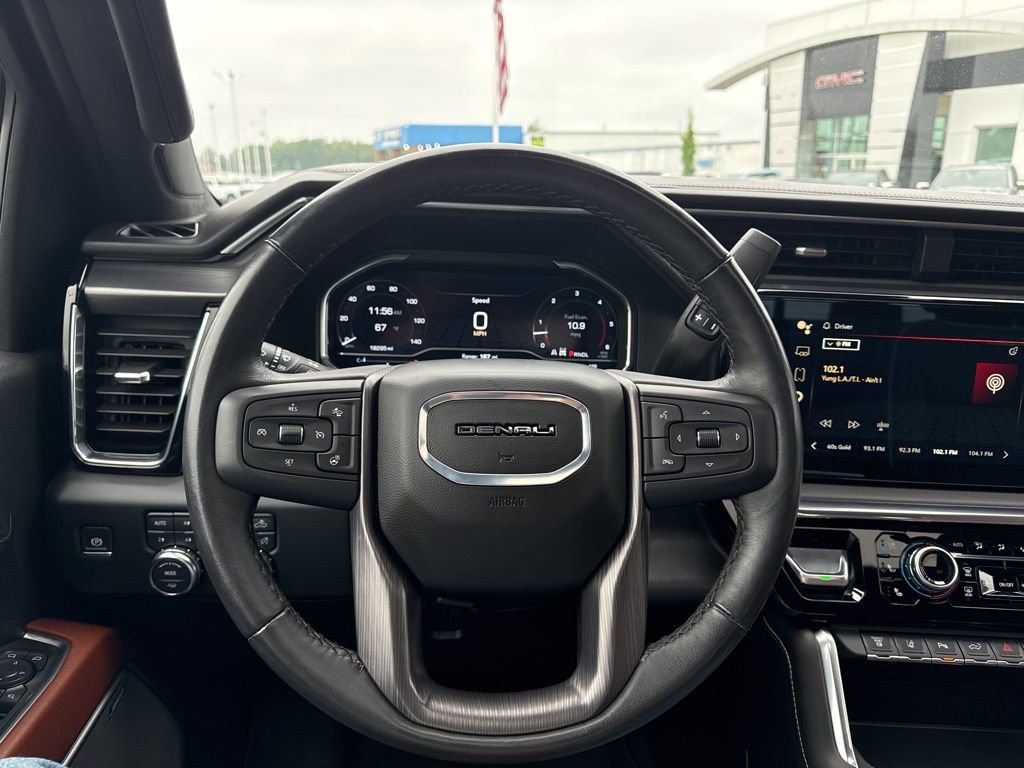 Used 2024 GMC Sierra 3500 Denali Ultimate AWD/4WD image 16