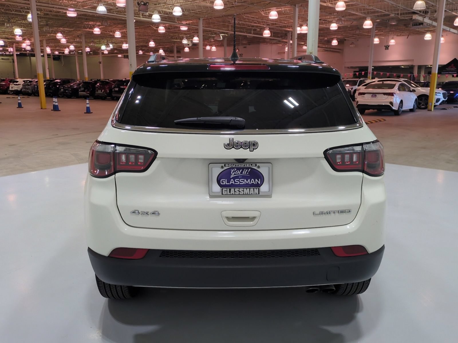 Used 2019 Jeep Compass Limited AWD/4WD image 4