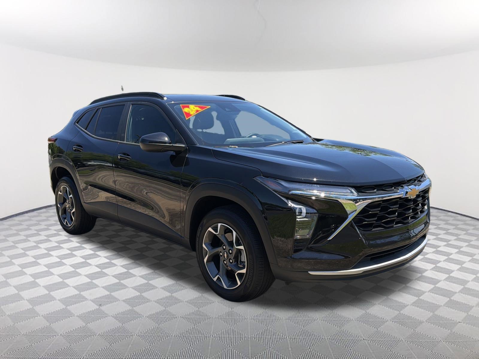 Used 2024 Chevrolet Trax LT FWD image 3