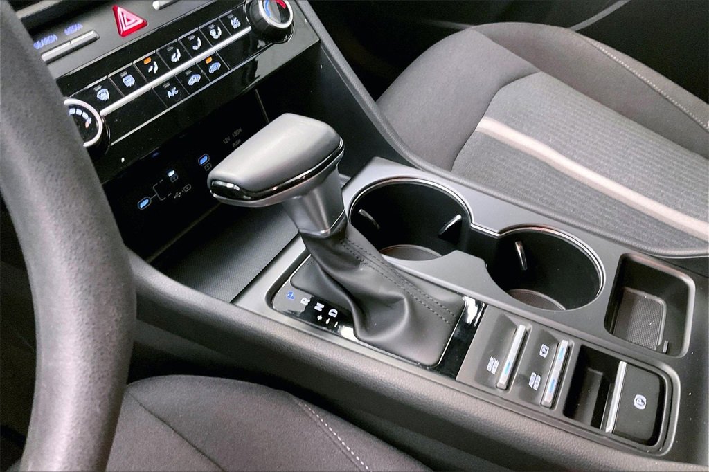 Certified 2025 Hyundai Sonata SE image 15