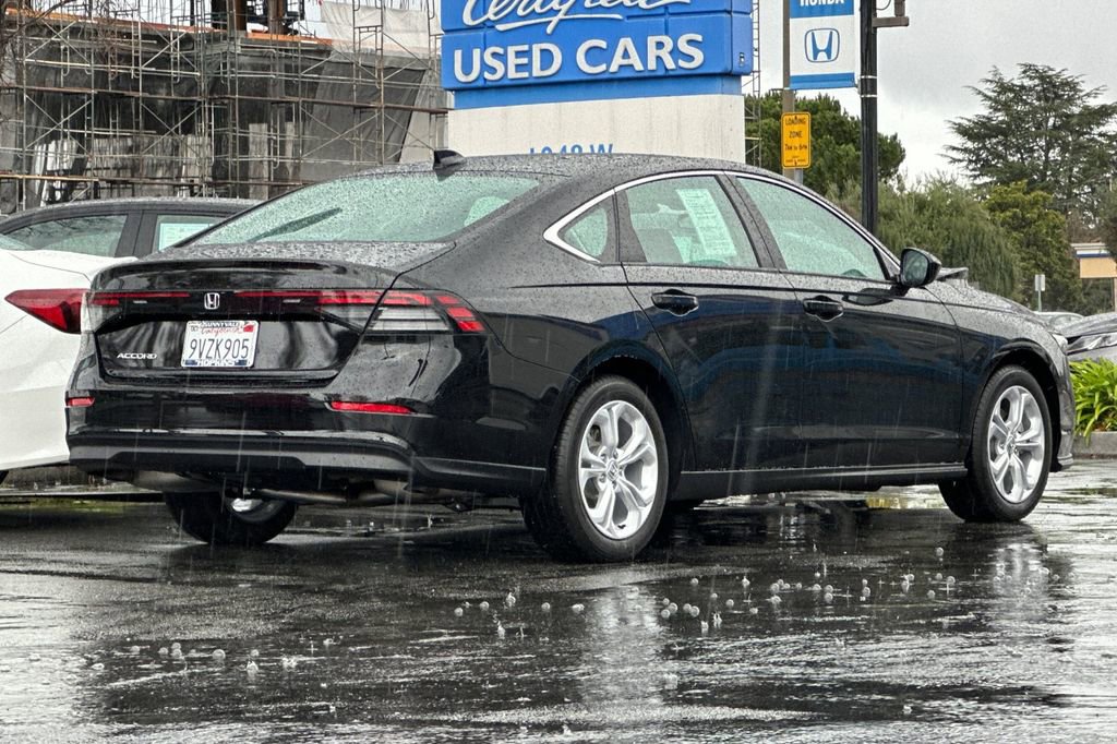 Certified 2025 Honda Accord LX image 3