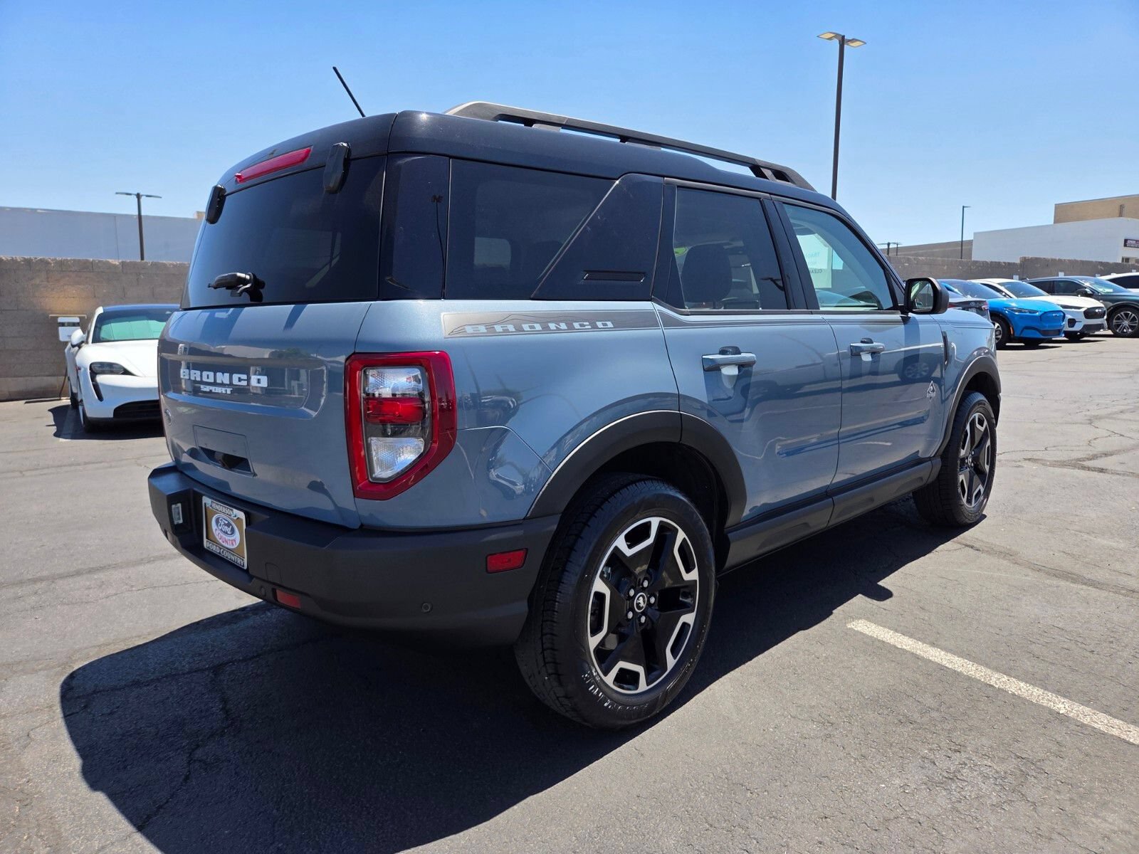 Certified 2024 Ford Bronco Sport Outer Banks w/ Topo Graphic Package AWD/4WD image 6