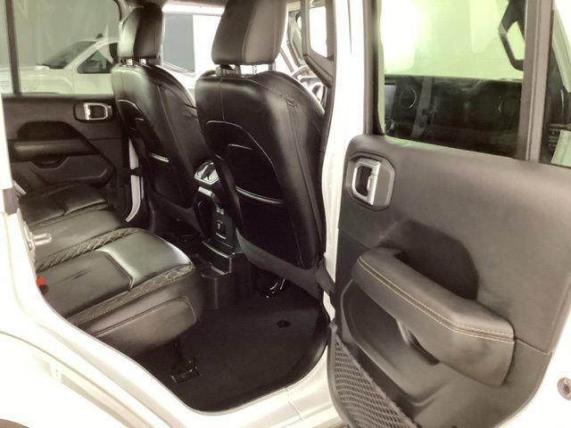 Used 2021 Jeep Wrangler Unlimited Sahara AWD/4WD image 21