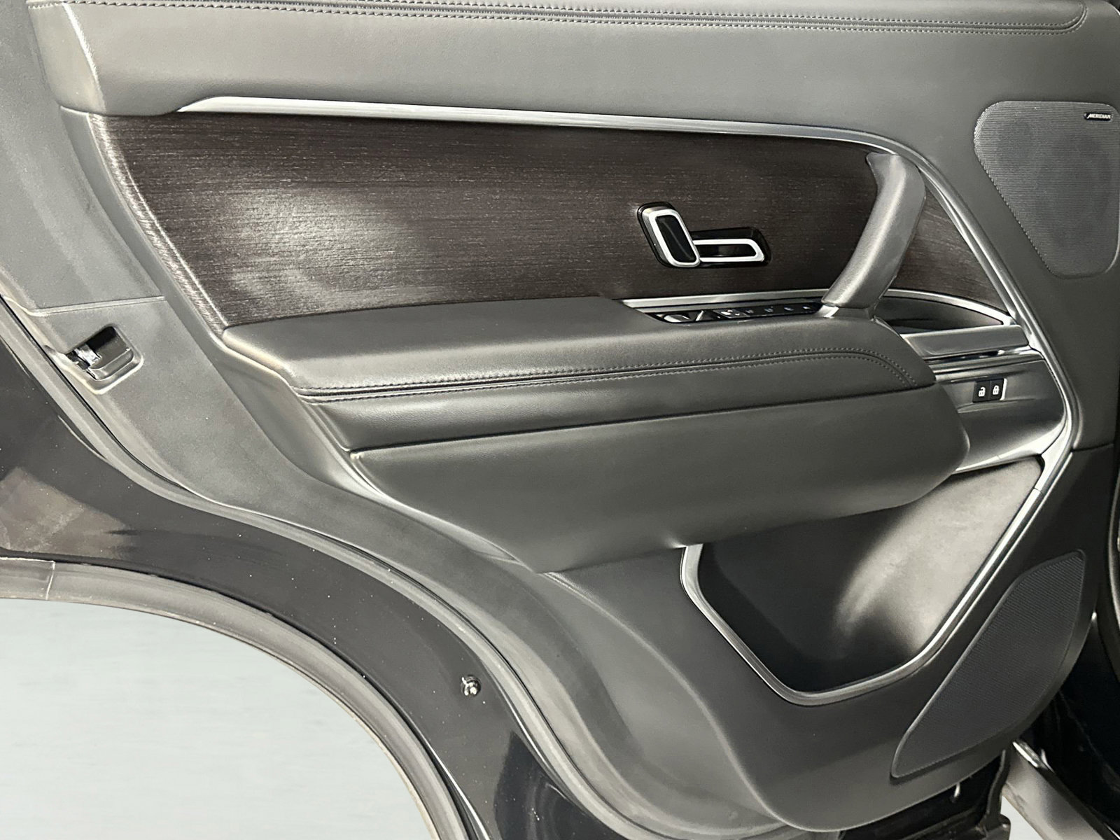 Used 2023 Land Rover Range Rover SE image 30