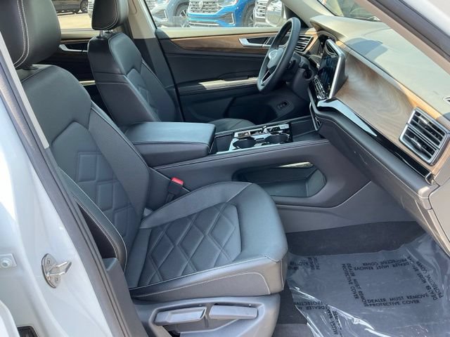 Used 2024 Volkswagen Atlas SE AWD/4WD image 22