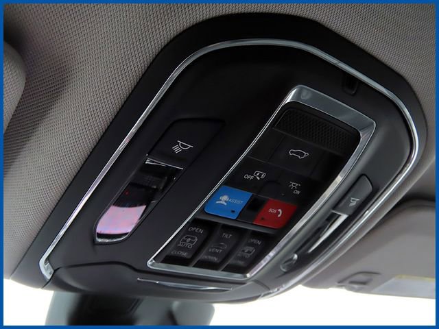 Used 2023 Jeep Grand Cherokee L Limited AWD/4WD image 18