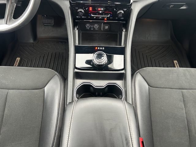 Used 2024 Jeep Grand Cherokee L Laredo image 17