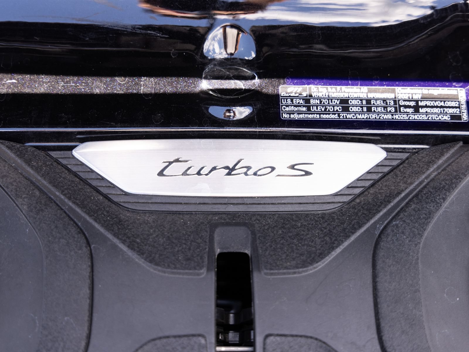 Certified 2021 Porsche 911 Turbo S AWD/4WD image 28