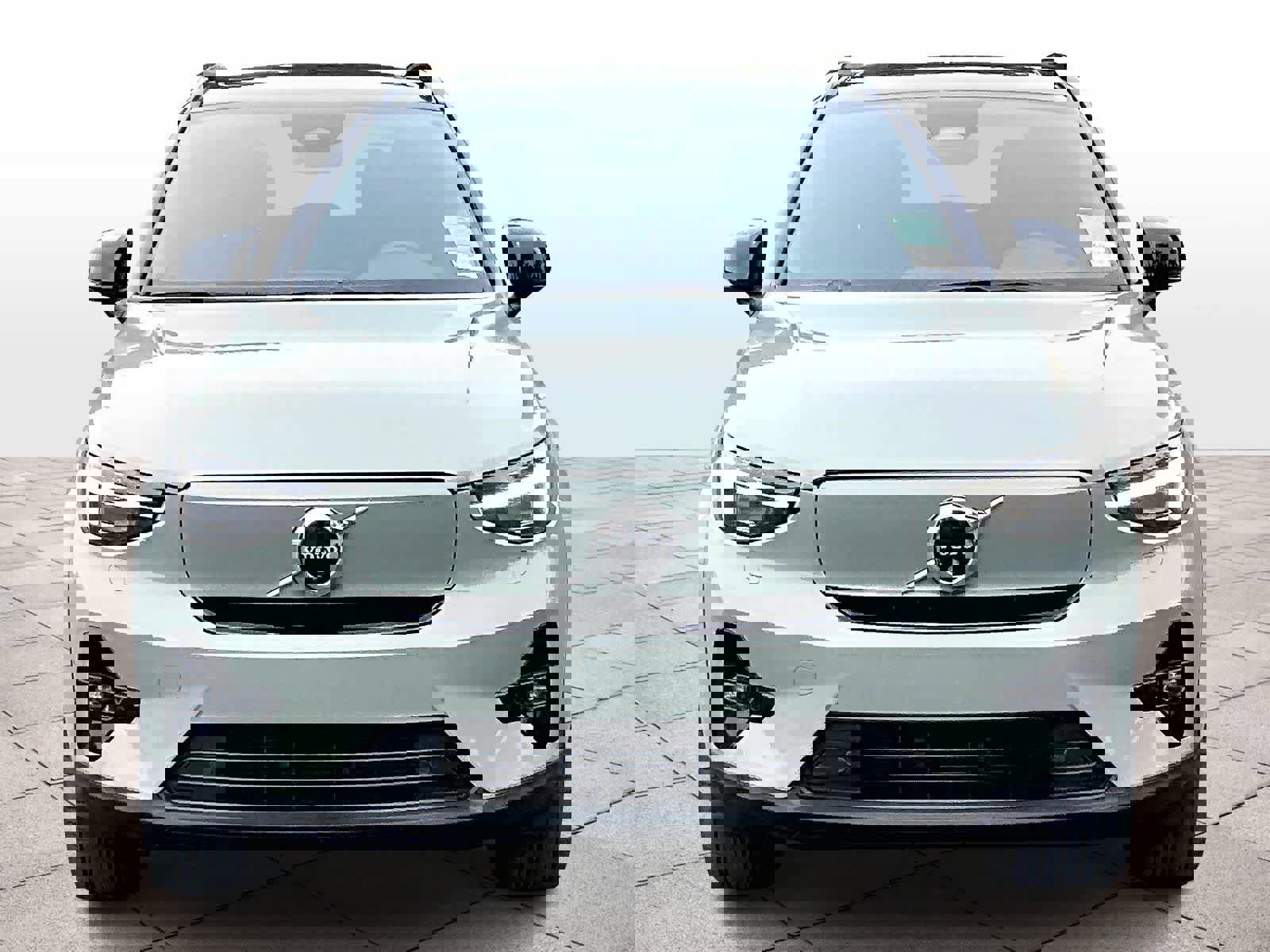 Used 2023 Volvo XC40 Recharge Ultimate AWD/4WD image 3