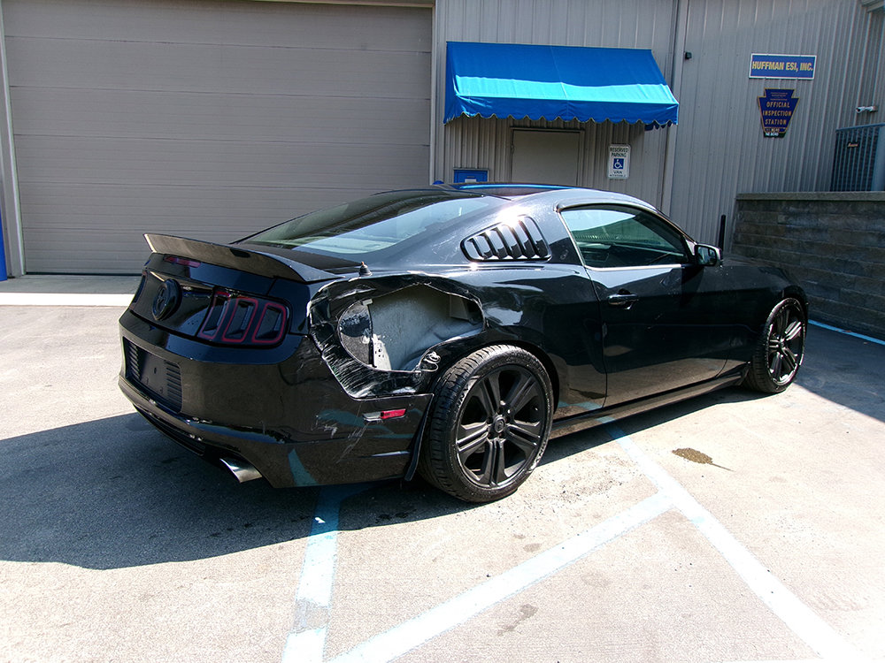 Used 2014 Ford Mustang Coupe w/ V6 Performance Package image 1