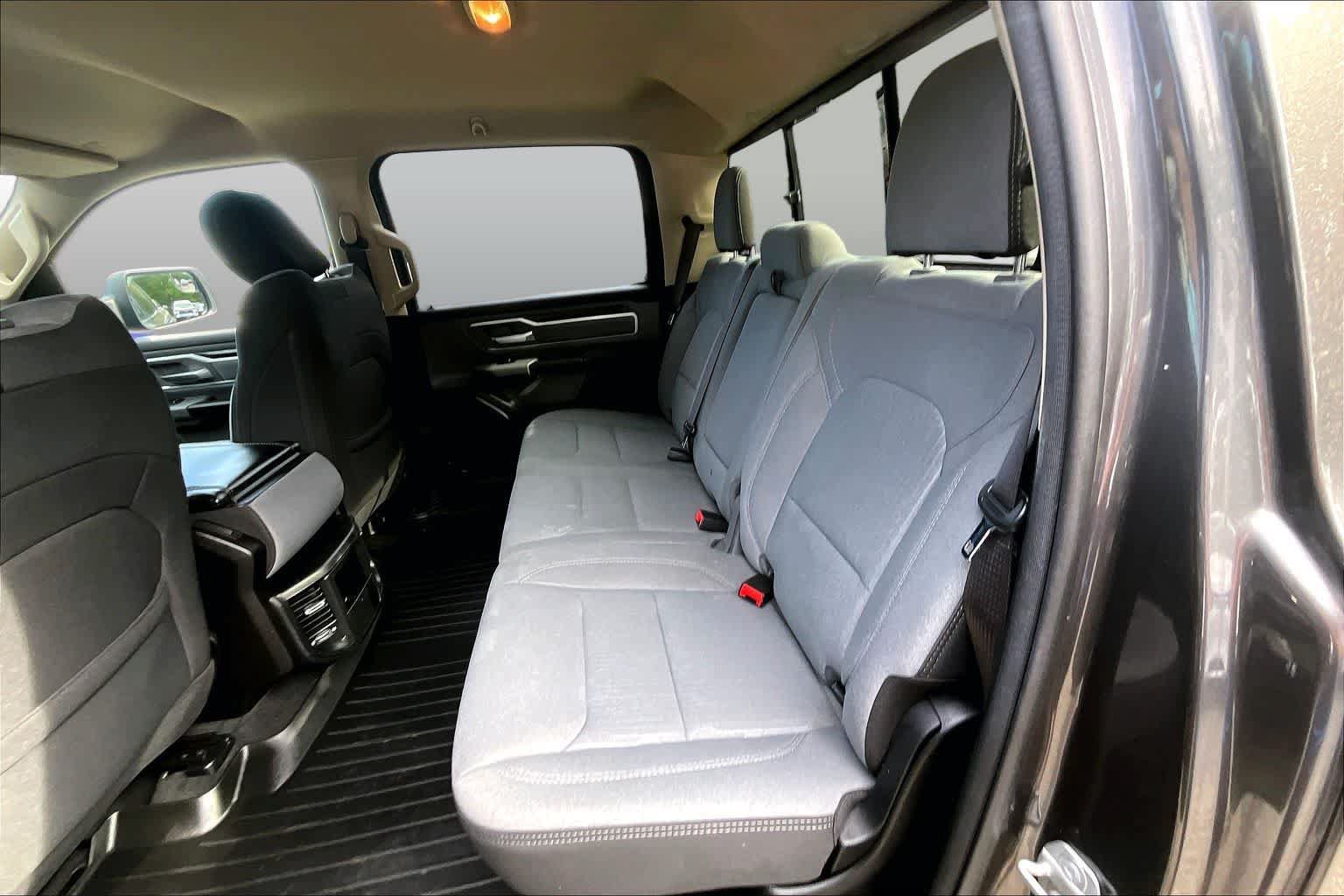 Used 2020 RAM 1500 Big Horn AWD/4WD image 19