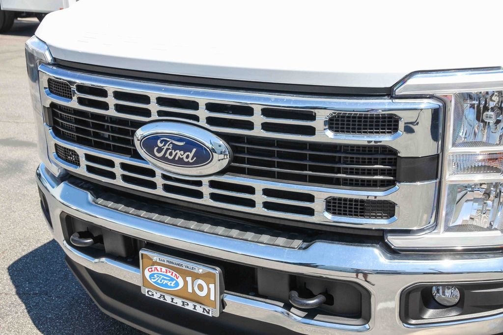 New 2024 Ford F450 XL w/ XL Chrome Package RWD image 10