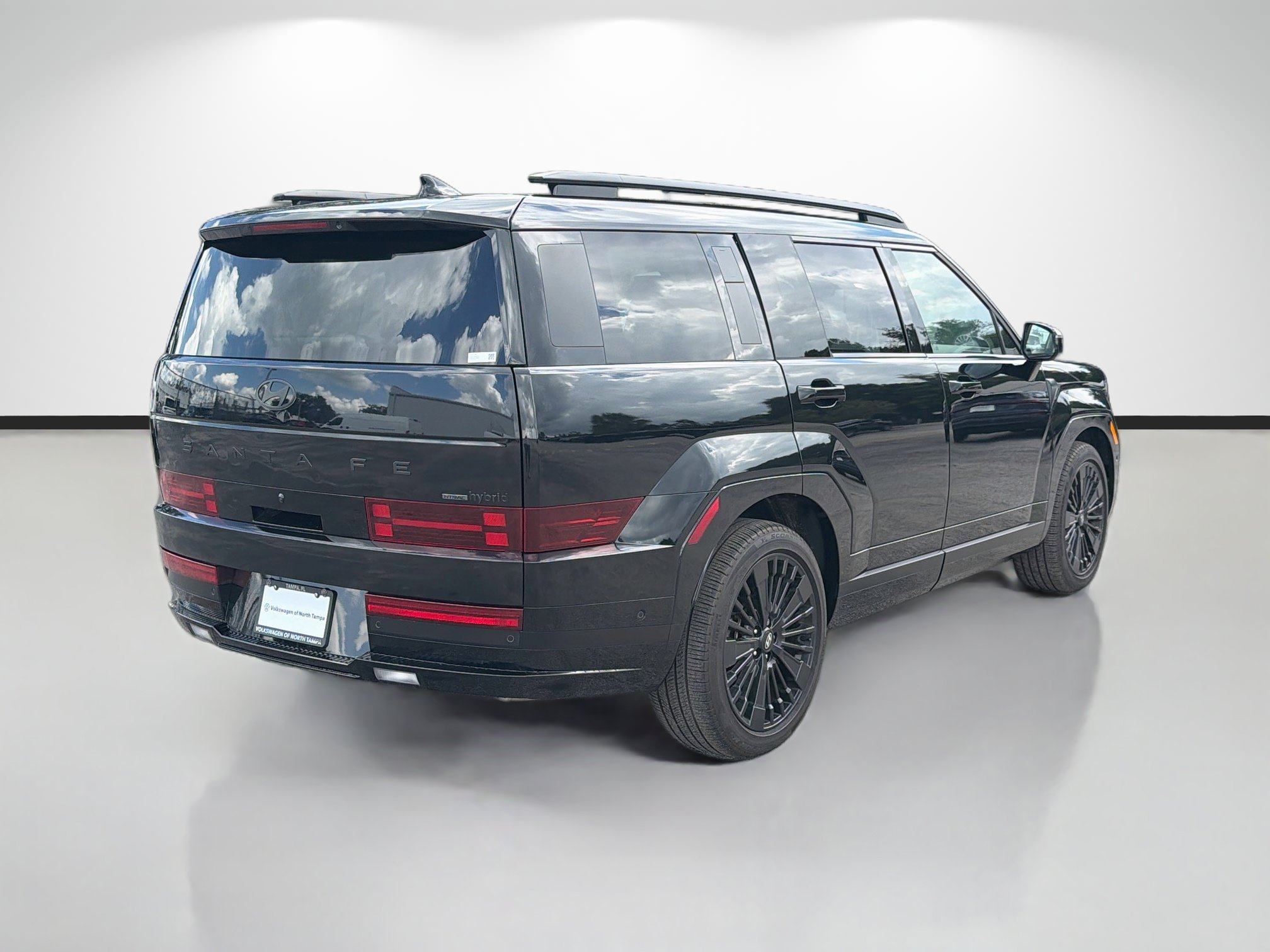 Used 2024 Hyundai Santa Fe Calligraphy AWD/4WD image 3