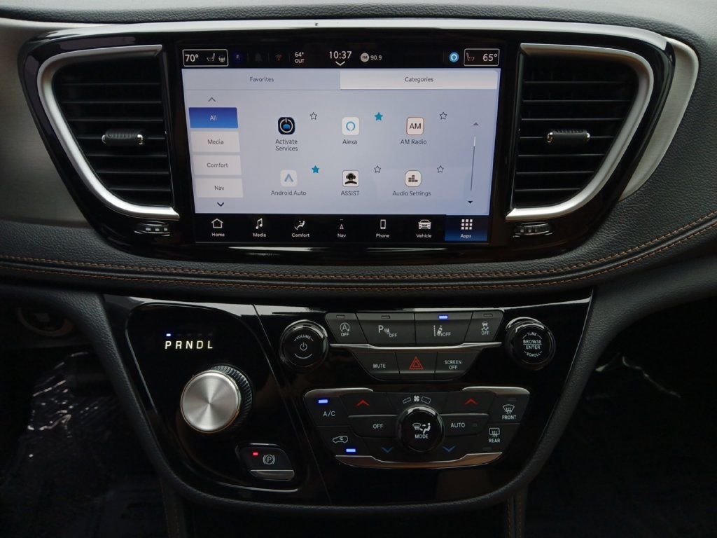 New 2026 Chrysler Pacifica Pinnacle FWD image 8